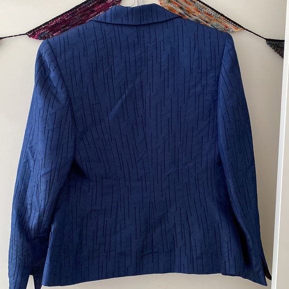 Aja Brand Women’s Suit - Picture 6 of 10